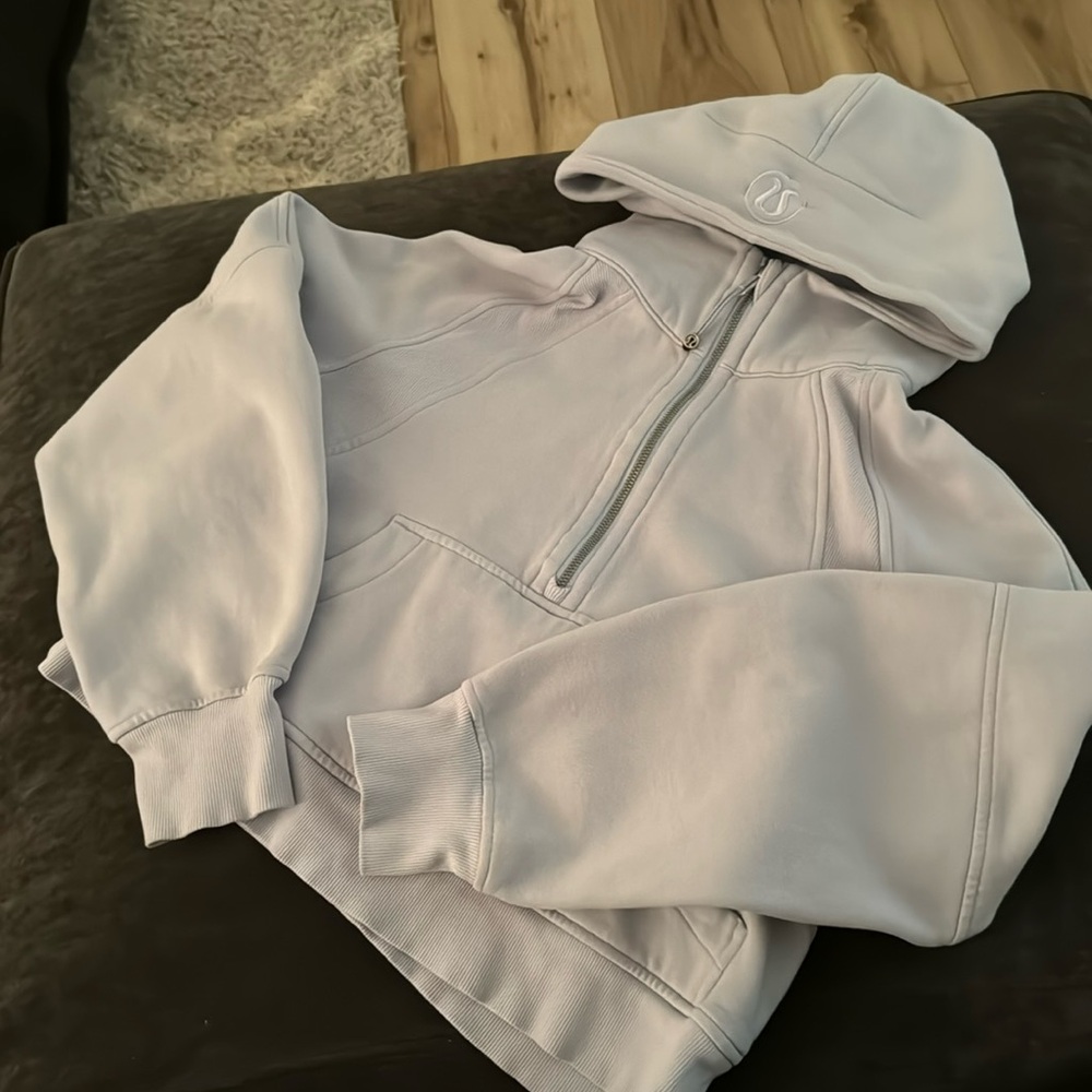 Lululemon light blue Scuba half zip XS/S